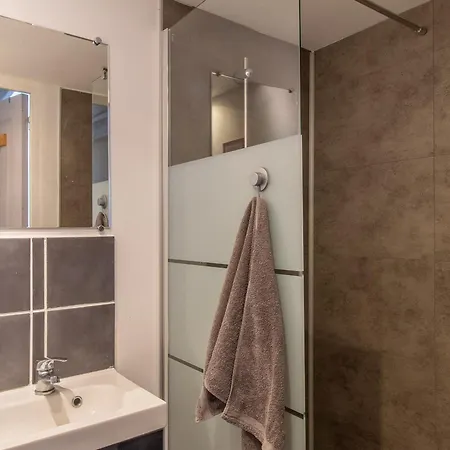 Rustique Avec 2 Chambres, Nature, Animaux Admis, Wifi Et Parking - Fr-1-622-78 Ferienhaus *