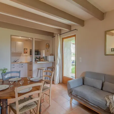 Rustique Avec 2 Chambres, Nature, Animaux Admis, Wifi Et Parking - Fr-1-622-78 Hébergement de vacances Vihiers