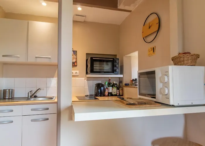 Rustique Avec 2 Chambres, Nature, Animaux Admis, Wifi Et Parking - Fr-1-622-78 *