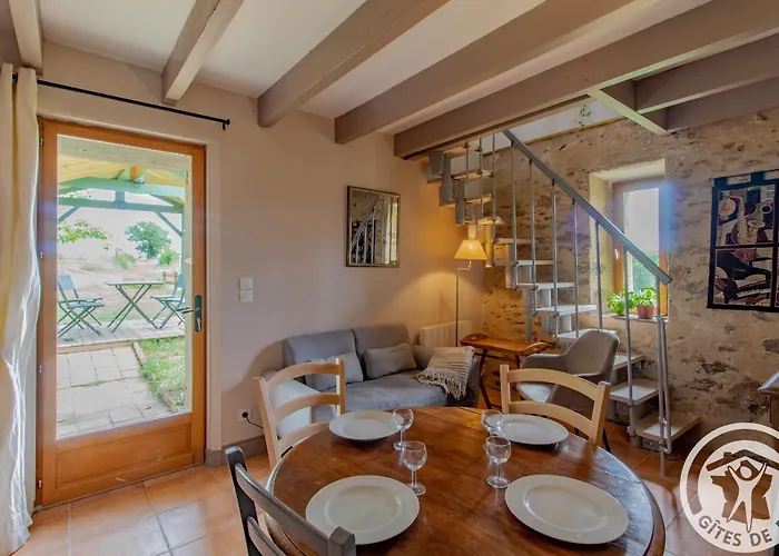 Rustique Avec 2 Chambres, Nature, Animaux Admis, Wifi Et Parking - Fr-1-622-78 *